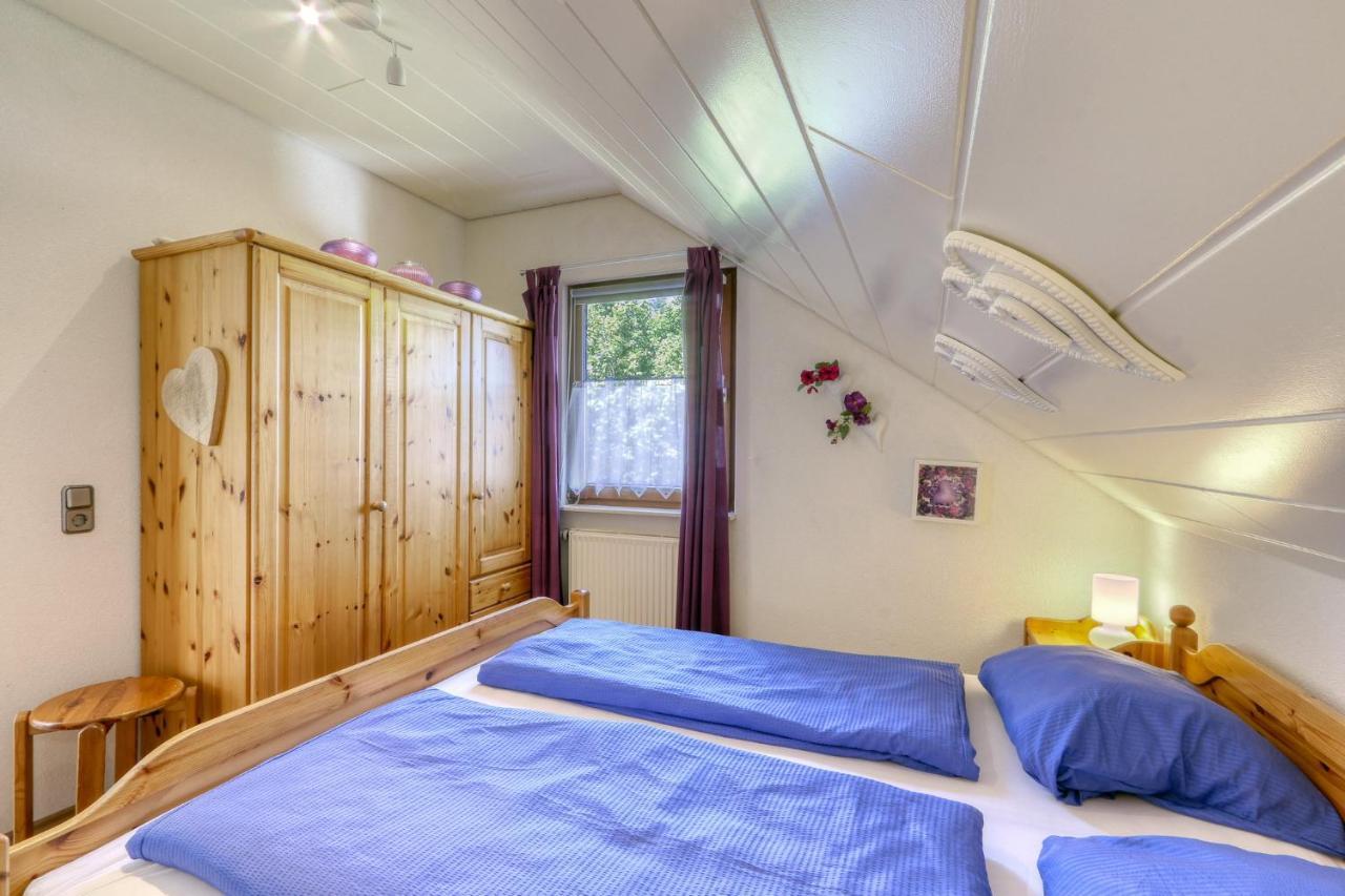 Seepark Kirchheim Ferienhaus Bei Nina Mit Sauna エクステリア 写真